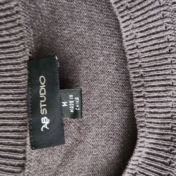 Grey sweater dress. - Picture 3 of 4